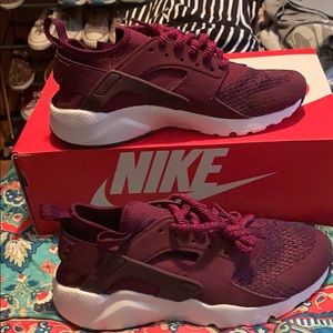 Nike Air Huarche Run Ultra